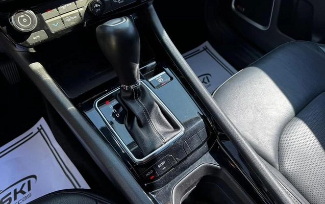 imagem-https://www.socarrao.com.br/sc-vehicle-images-prod/2725463/1789066091533-8019231_8_B_1a801ec798.jpeg