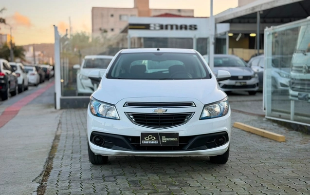imagem-https://www.socarrao.com.br/sc-vehicle-images-prod/2725509/1784315148272-a1adfd44-8337-4632-959a-f74a448fa208.jpg