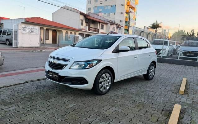 imagem-https://www.socarrao.com.br/sc-vehicle-images-prod/2725509/1784315148274-4936df0e-0db7-44a3-91bd-c1dc65311bdf.jpg