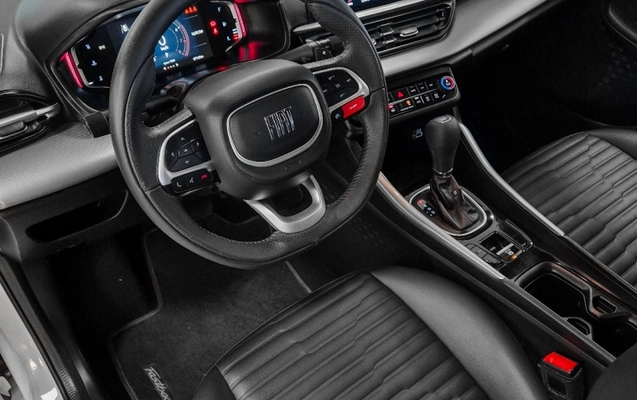 imagem-https://www.socarrao.com.br/sc-vehicle-images-prod/2725525/1785865292352-8J6jSePAemBl4P8ZoQhr8EeiNlP63ait.jpg