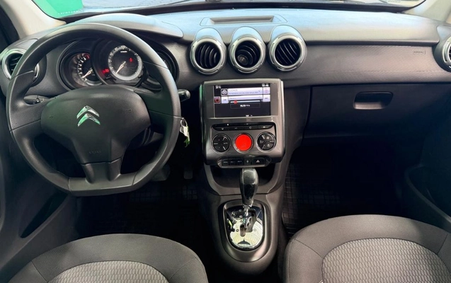 imagem-https://www.socarrao.com.br/sc-vehicle-images-prod/2725587/1788972973043-gb-65cad4c.jpeg