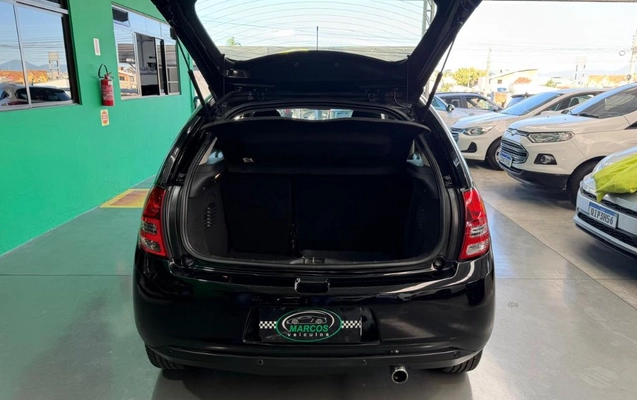 imagem-https://www.socarrao.com.br/sc-vehicle-images-prod/2725587/1788972973057-gb-75f68f9.jpeg