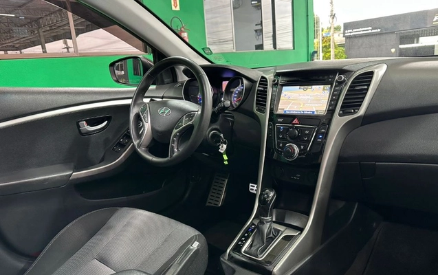 imagem-https://www.socarrao.com.br/sc-vehicle-images-prod/2725596/1788976460886-gb-cd585f9.jpeg