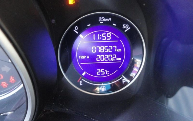 imagem-https://www.socarrao.com.br/sc-vehicle-images-prod/2725735/1790004491059-8291230_3_B_570f8dce7c.jpeg