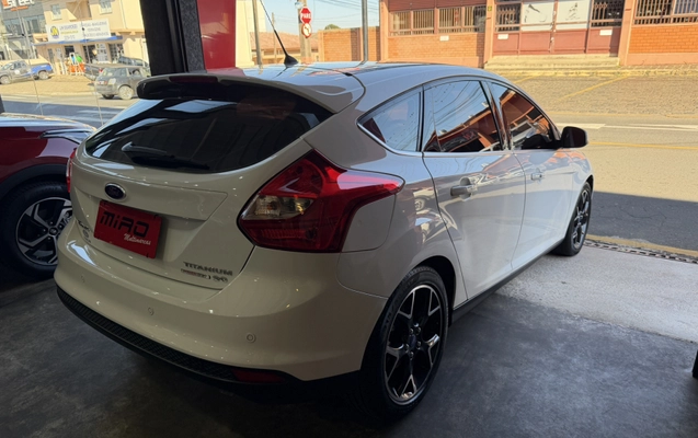 imagem-https://www.socarrao.com.br/sc-vehicle-images-prod/2725787/1784316539363-app-photos-xiNFhe2Bvdf56RjPQEEwbQaVvVieqIUm.jpg