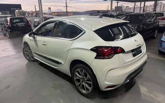 imagem-https://www.socarrao.com.br/sc-vehicle-images-prod/2725794/1788972686228-gb-eef6274.jpeg
