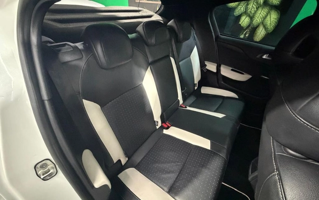 imagem-https://www.socarrao.com.br/sc-vehicle-images-prod/2725794/1788972686257-gb-7ce4bfa.jpeg