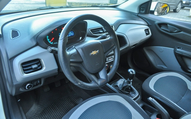 imagem-https://www.socarrao.com.br/sc-vehicle-images-prod/2725983/1784317185494-82a28772ed4a411d8c81c68ef2159c15_1784316929570.jpg