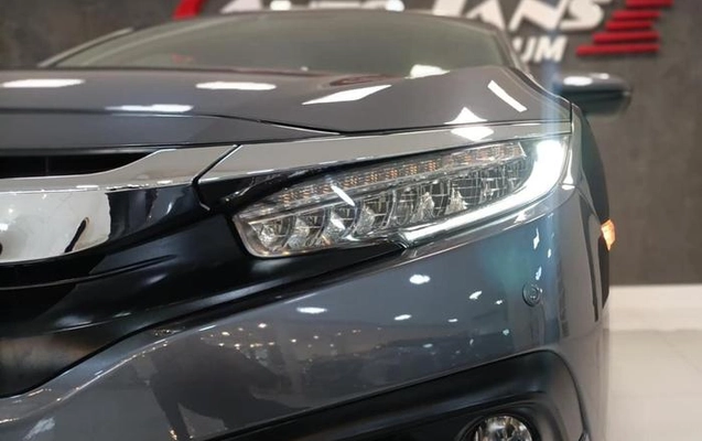 imagem-https://www.socarrao.com.br/sc-vehicle-images-prod/2726014/1784317502460-7966048_23_B_c8e5d795ba.jpeg