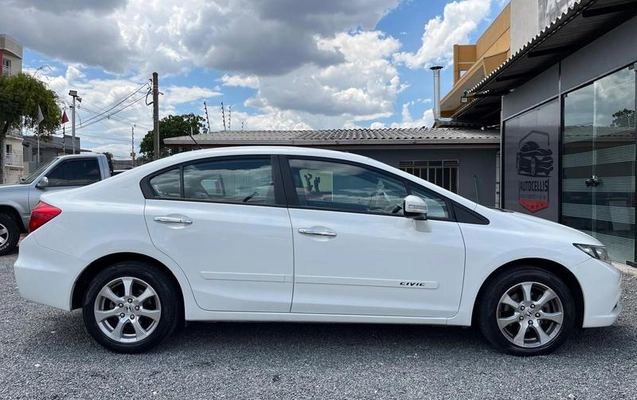 imagem-https://www.socarrao.com.br/sc-vehicle-images-prod/2726052/1789581549747-7749955_12_B_86f8236880.jpeg
