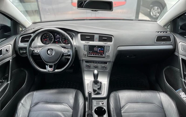 imagem-https://www.socarrao.com.br/sc-vehicle-images-prod/2726080/1789645654973-7853018_16_B_29396135ac.jpeg