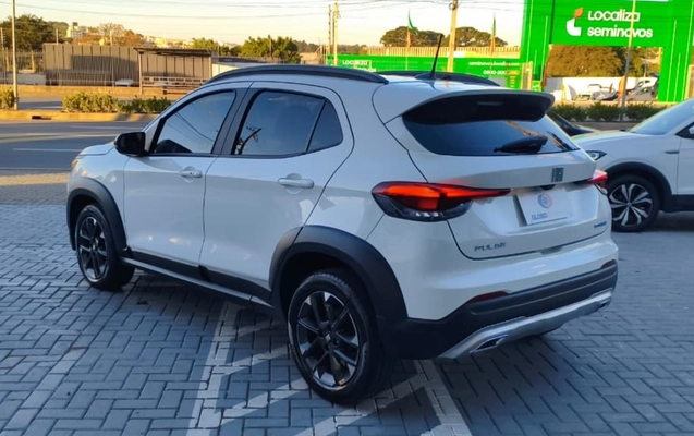 imagem-https://www.socarrao.com.br/sc-vehicle-images-prod/2726081/1784317699432-ZXggMDMuanBlZw.jpeg