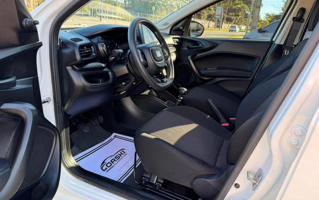 imagem-https://www.socarrao.com.br/sc-vehicle-images-prod/2726137/1789065560147-8202994_15_B_04971af21c.jpeg
