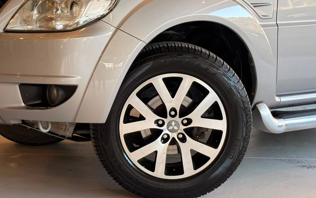 imagem-https://www.socarrao.com.br/sc-vehicle-images-prod/2726188/1784317982434-31e1b1c56d974a8bb58fffdf4442e76e_1784317878615.jpg