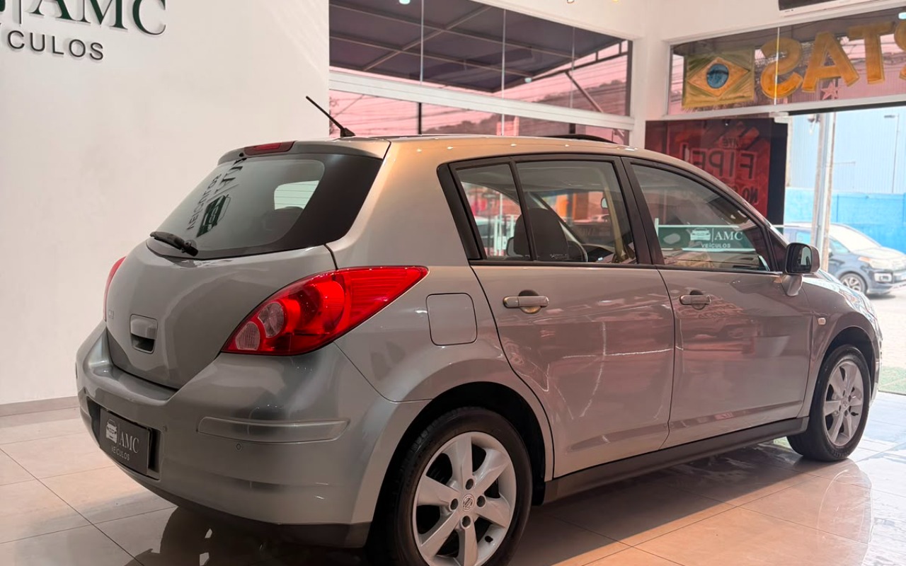 imagem-https://www.socarrao.com.br/sc-vehicle-images-prod/2726430/1784318907869-V2hhdHNBcHAgSW1hZ2UgMjAyNi0wNy0xNyBhdCAxNC40OS4xOCAoMSkuanBlZw.jpeg