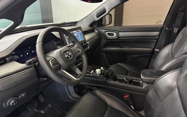imagem-https://www.socarrao.com.br/sc-vehicle-images-prod/2726458/1791209907879-8288065_10_B_1d5b82aa04.jpeg
