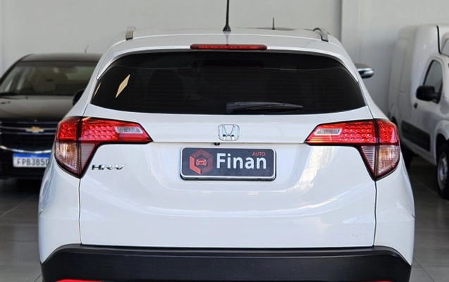 imagem-https://www.socarrao.com.br/sc-vehicle-images-prod/2726494/1784319130168-LCVIpJQRbLR3iJuIbxeZwE2M1SwD8UHu.jpg