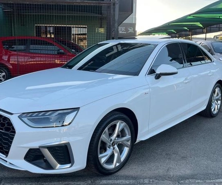Audi A4 2021 Branco — foto 1 de 3