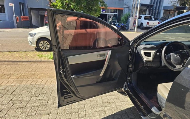 imagem-https://www.socarrao.com.br/sc-vehicle-images-prod/2726848/1785877907108-8289319_10_B_00ee74a325.jpeg