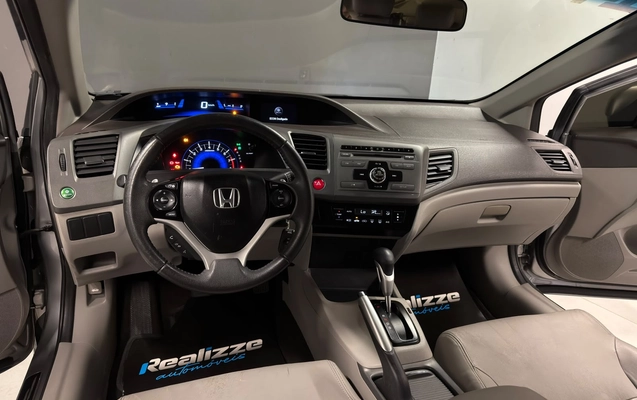 imagem-https://www.socarrao.com.br/sc-vehicle-images-prod/2726915/1784320568203-003_344bea31a60cd9c7ad1419752b37a09d.jpeg