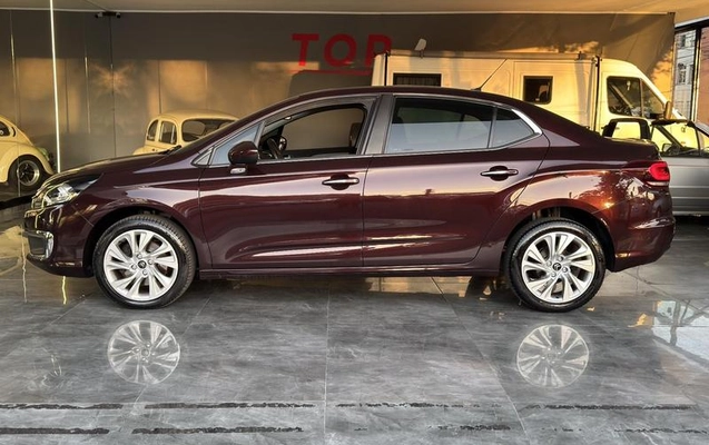 imagem-https://www.socarrao.com.br/sc-vehicle-images-prod/2727389/1785855174582-8289072_9_B_c52f22eb30.jpeg