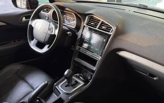 imagem-https://www.socarrao.com.br/sc-vehicle-images-prod/2727389/1785855174587-8289072_14_B_b635143c7f.jpeg