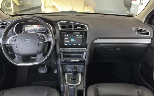 imagem-https://www.socarrao.com.br/sc-vehicle-images-prod/2727389/1785855174597-8289072_8_B_0511cb50e6.jpeg