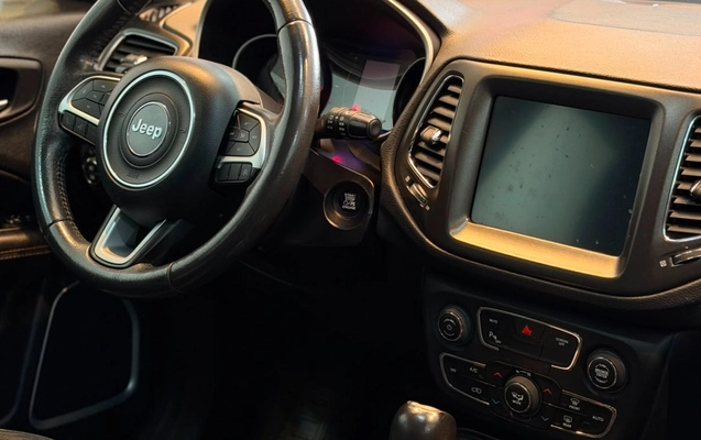 imagem-https://www.socarrao.com.br/sc-vehicle-images-prod/2727703/1784323806621-V2hhdHNBcHAgSW1hZ2UgMjAyNi0wNy0xNyBhdCAxNC40OS4zMSAoMikuanBlZw.jpeg