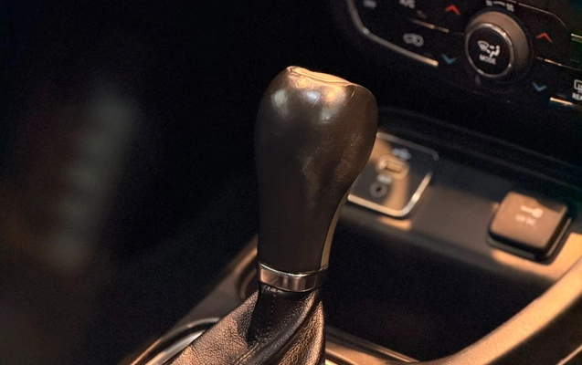 imagem-https://www.socarrao.com.br/sc-vehicle-images-prod/2727703/1784323806953-V2hhdHNBcHAgSW1hZ2UgMjAyNi0wNy0xNyBhdCAxNC40OS4zMiAoMikuanBlZw.jpeg