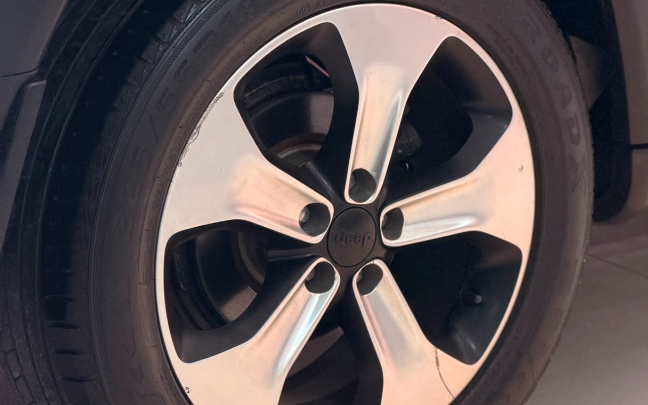 imagem-https://www.socarrao.com.br/sc-vehicle-images-prod/2727703/1784323807395-V2hhdHNBcHAgSW1hZ2UgMjAyNi0wNy0xNyBhdCAxNC40OS4yOSAoMykuanBlZw.jpeg