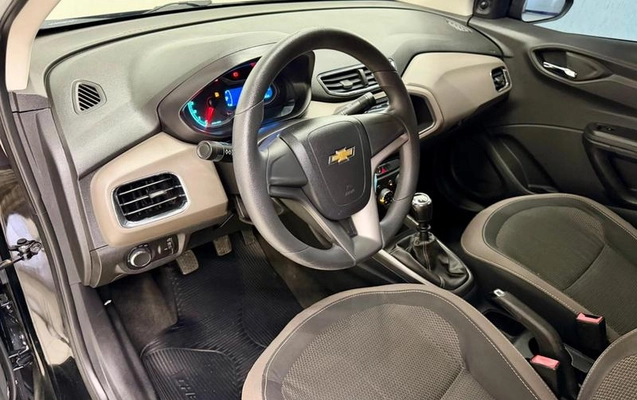 imagem-https://www.socarrao.com.br/sc-vehicle-images-prod/2727704/1784325820856-8292209_15_B_0ef95e6ad6.jpeg