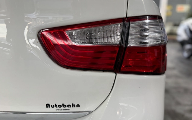 imagem-https://www.socarrao.com.br/sc-vehicle-images-prod/2730909/1789649921356-bed158a7-a0a4-41f2-9845-a42ca410474d.jpg