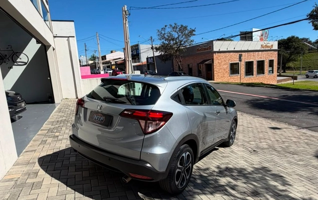imagem-https://www.socarrao.com.br/sc-vehicle-images-prod/2738454/1784375197205-gb-a401815.jpg