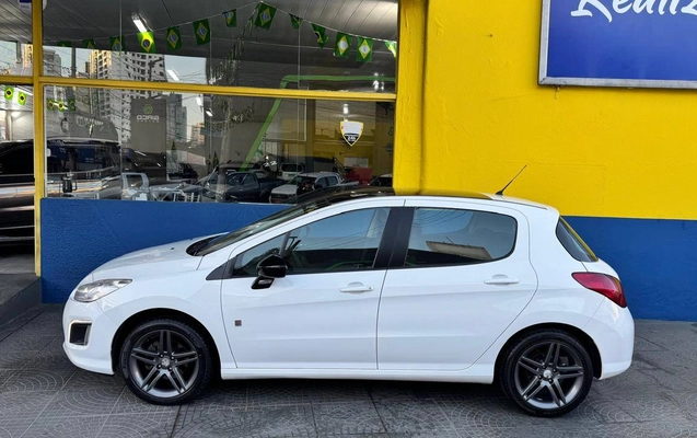 imagem-https://www.socarrao.com.br/sc-vehicle-images-prod/2738460/1789385380750-4d034b7b304d4d6ebaeee243d5785b2e_1784376259827.jpg