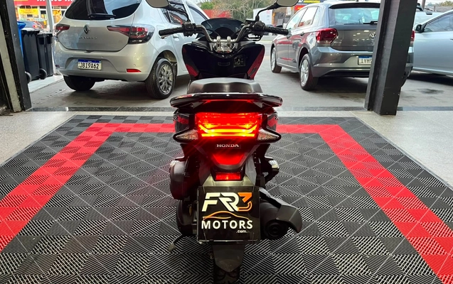 imagem-https://www.socarrao.com.br/sc-vehicle-images-prod/2738516/1784378724289-V2hhdHNBcHAgSW1hZ2UgMjAyNi0wNy0xMSBhdCAwOS40MS40NiAoOCkuanBlZw.jpeg