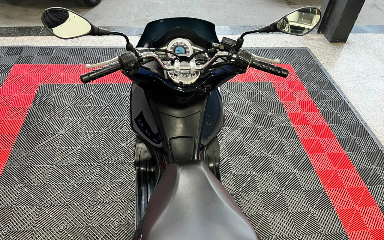 imagem-https://www.socarrao.com.br/sc-vehicle-images-prod/2738516/1784378724484-V2hhdHNBcHAgSW1hZ2UgMjAyNi0wNy0xMSBhdCAwOS40MS40NSAoMSkuanBlZw.jpeg