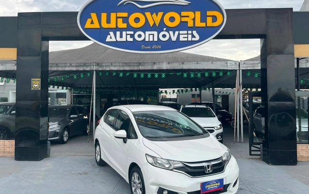 imagem-https://www.socarrao.com.br/sc-vehicle-images-prod/2738517/1784657281958-cdd022438cb44132a14c8701bb151bd4_1784657033265.jpg