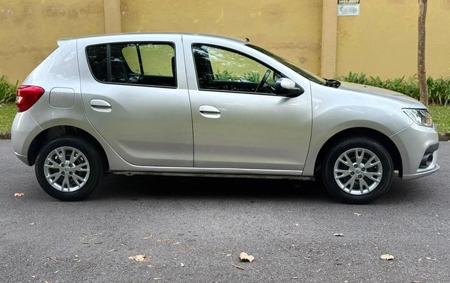 imagem-https://www.socarrao.com.br/sc-vehicle-images-prod/2738519/1786567585960-8097026_3_B_9b93cbcd81.jpeg