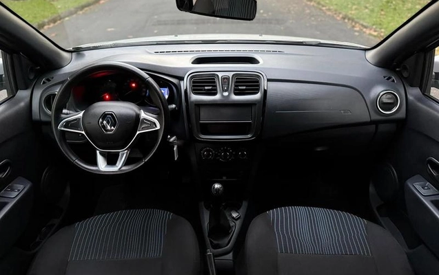imagem-https://www.socarrao.com.br/sc-vehicle-images-prod/2738519/1786567585962-8097026_14_B_e3b2983811.jpeg