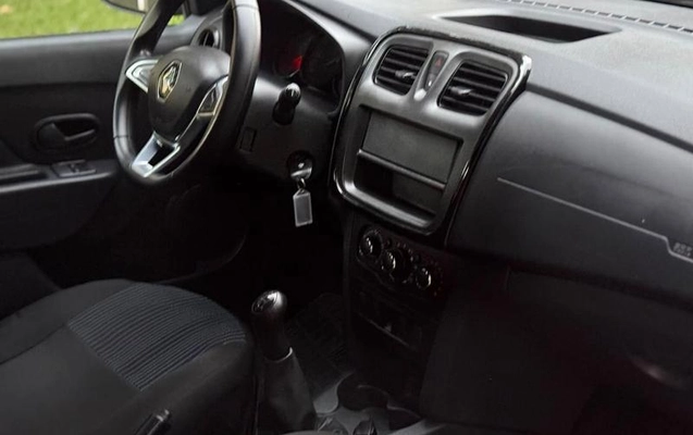 imagem-https://www.socarrao.com.br/sc-vehicle-images-prod/2738519/1786567585962-8097026_16_B_87ffb42887.jpeg