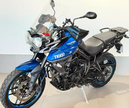 TRIUMPH TIGER 800 XRX 2017 Azul — foto 1 de 3