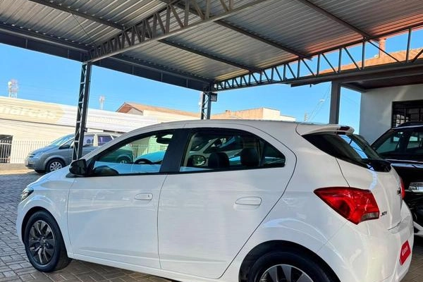 imagem-https://www.socarrao.com.br/sc-vehicle-images-prod/2738599/1784384593852-8292564_1_B_d006b315cb.jpeg