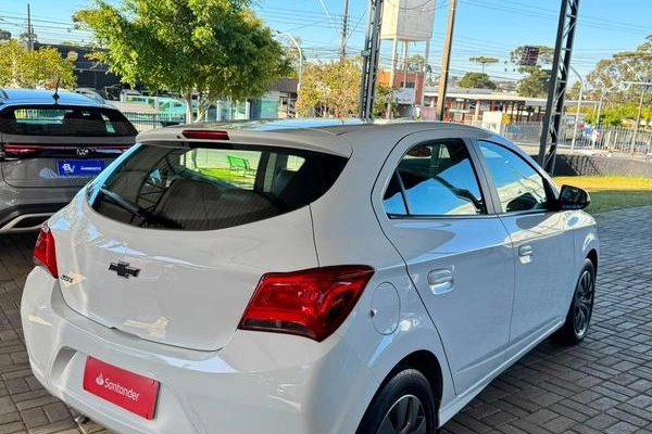 imagem-https://www.socarrao.com.br/sc-vehicle-images-prod/2738599/1784384593855-8292564_4_B_6aedff7371.jpeg