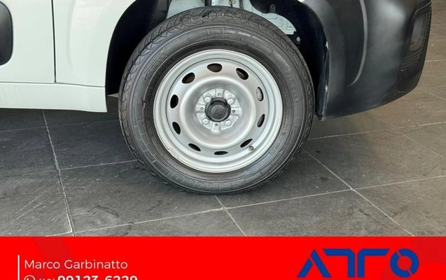 imagem-https://www.socarrao.com.br/sc-vehicle-images-prod/2738686/1788975230803-8288587_5_B_4525cefe7a.jpeg