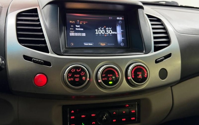 imagem-https://www.socarrao.com.br/sc-vehicle-images-prod/2738742/1785256294301-8290030_8_B_2bdcd75b2b.jpeg
