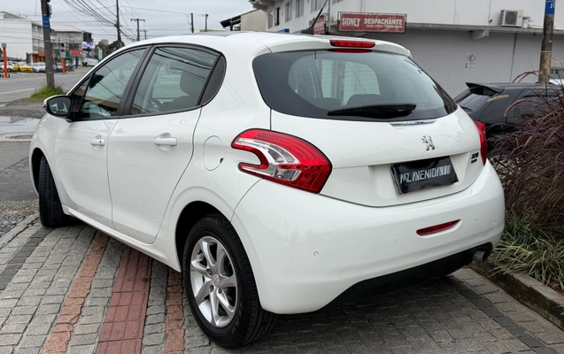 imagem-https://www.socarrao.com.br/sc-vehicle-images-prod/2738774/1784742684176-1e342065836a49209033785e060771d3_1784383961724.jpg