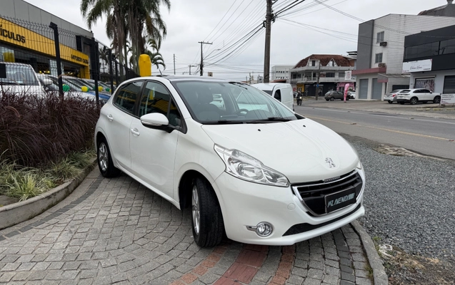 imagem-https://www.socarrao.com.br/sc-vehicle-images-prod/2738774/1784742684179-fa0066f787204fab9a9e760edae04d0f_1784383961741.jpg