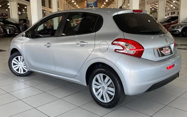 imagem-https://www.socarrao.com.br/sc-vehicle-images-prod/2738895/1785419195898-8292904_9_B_a0371b0143.jpeg
