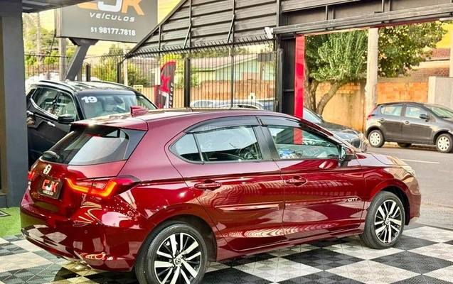 imagem-https://www.socarrao.com.br/sc-vehicle-images-prod/2738903/1786735604659-8293260_6_B_45e5c9f2f4.jpeg