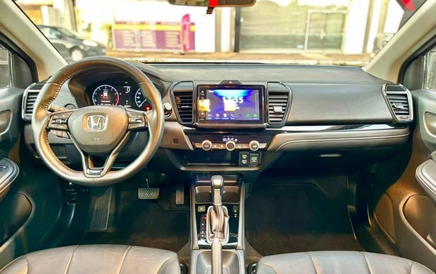 imagem-https://www.socarrao.com.br/sc-vehicle-images-prod/2738903/1786735604660-8293260_0_B_59c230f523.jpeg